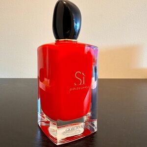 Giorgio Armani Si Passione Perfume